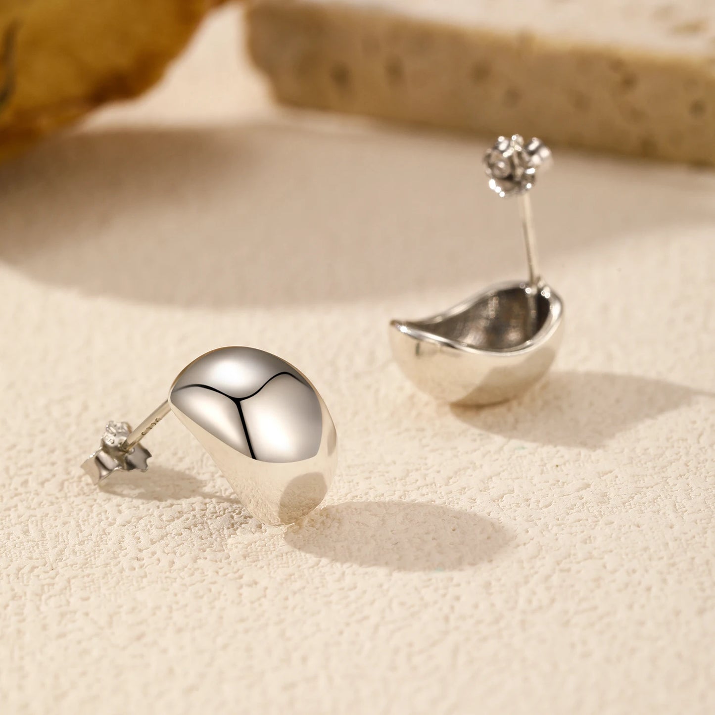 Trendy Minimalist Oval Mirror Stud Earrings