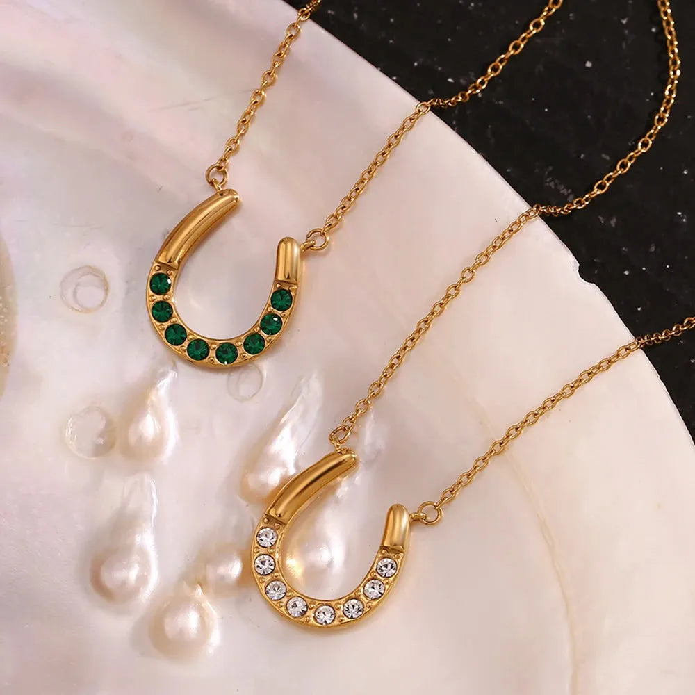 18K Gold Plated Sparkling Horseshoe U-shaped Pendant