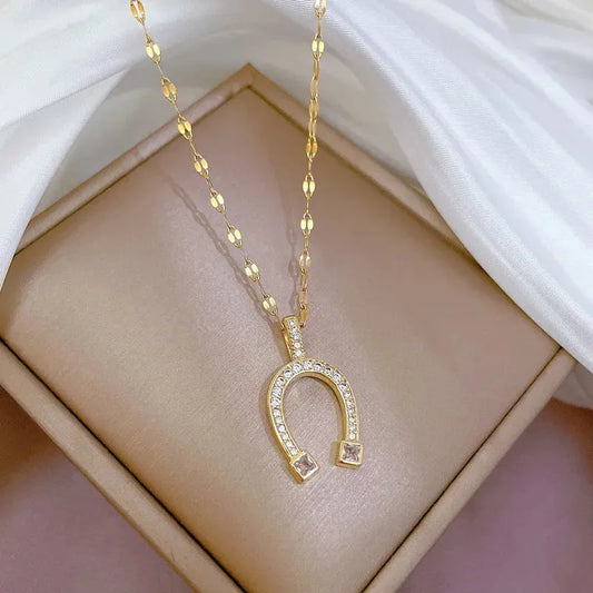 Titanium Steel Fashion Classic Cute Horseshoe Pendant Couple Necklace